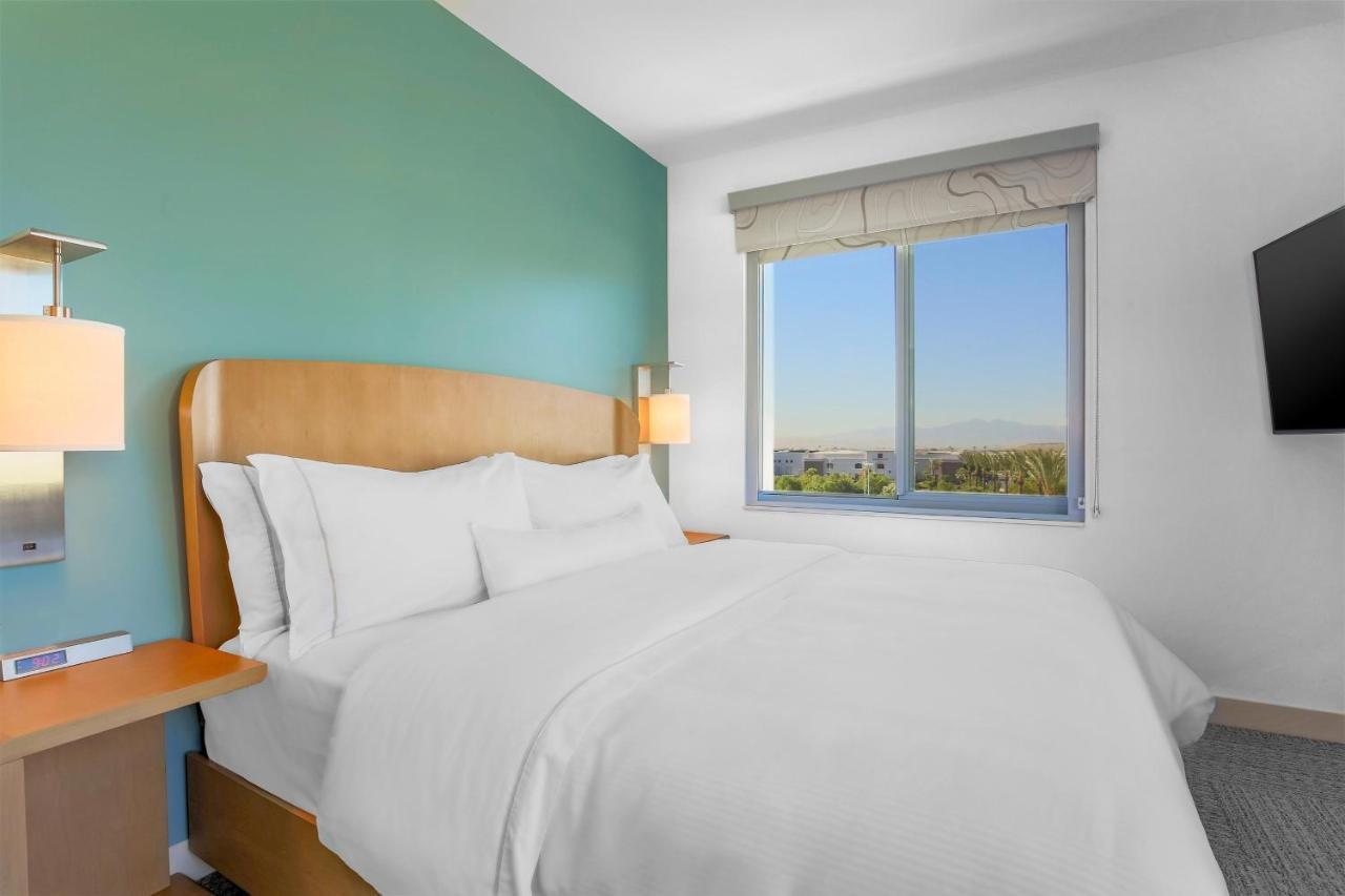 Element Ontario Rancho Cucamonga Hotel Exterior photo