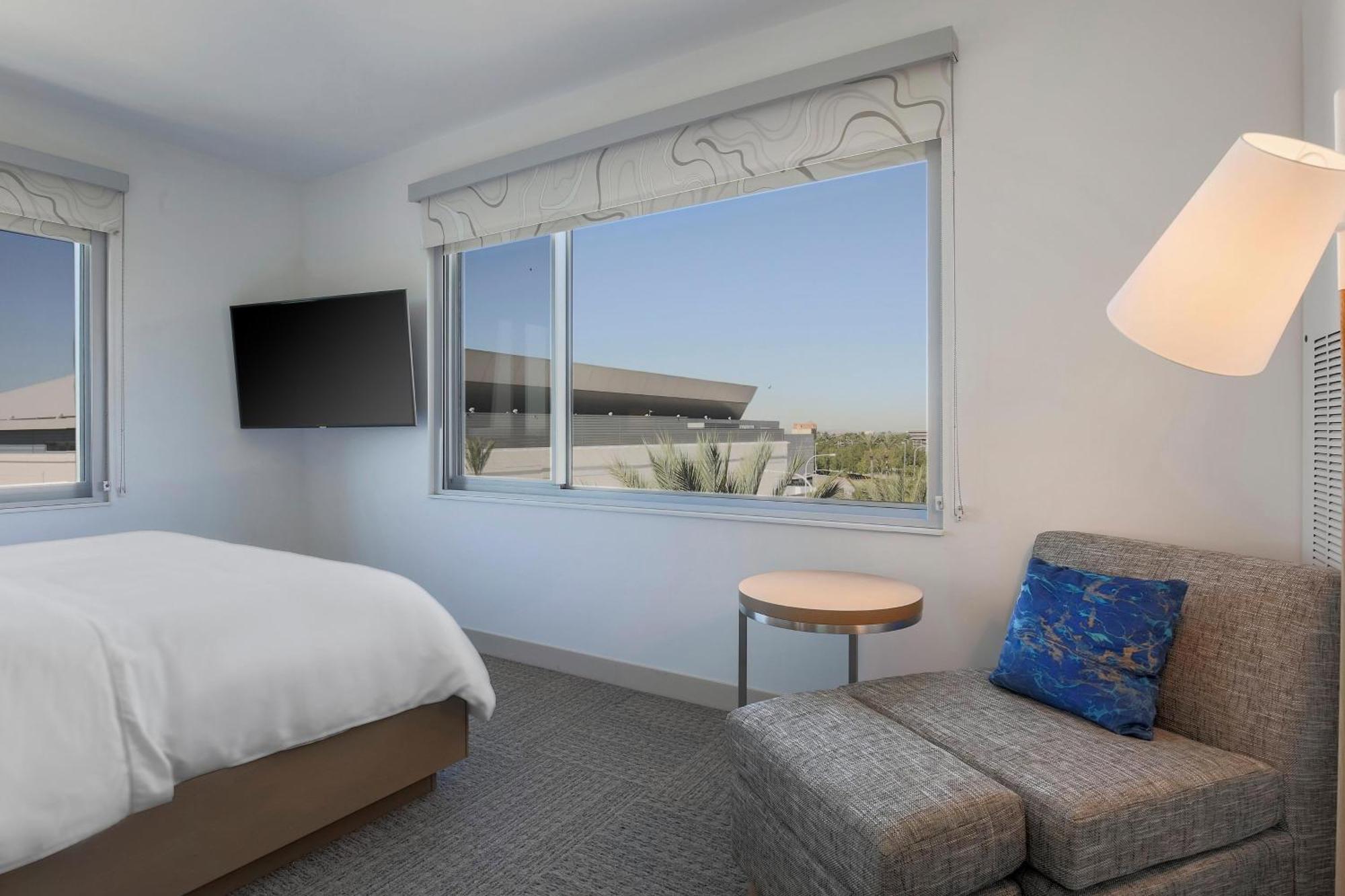 Element Ontario Rancho Cucamonga Hotel Exterior photo
